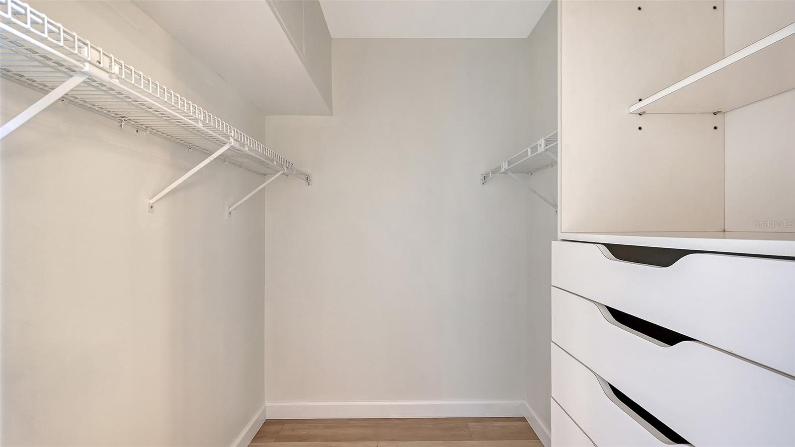 Image 21 of 42 For 1211 Gulf Of Mexico Drive 206