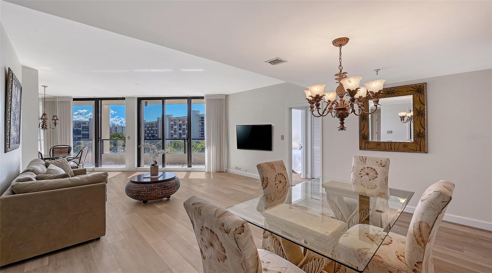 Image 4 of 42 For 1211 Gulf Of Mexico Drive 206