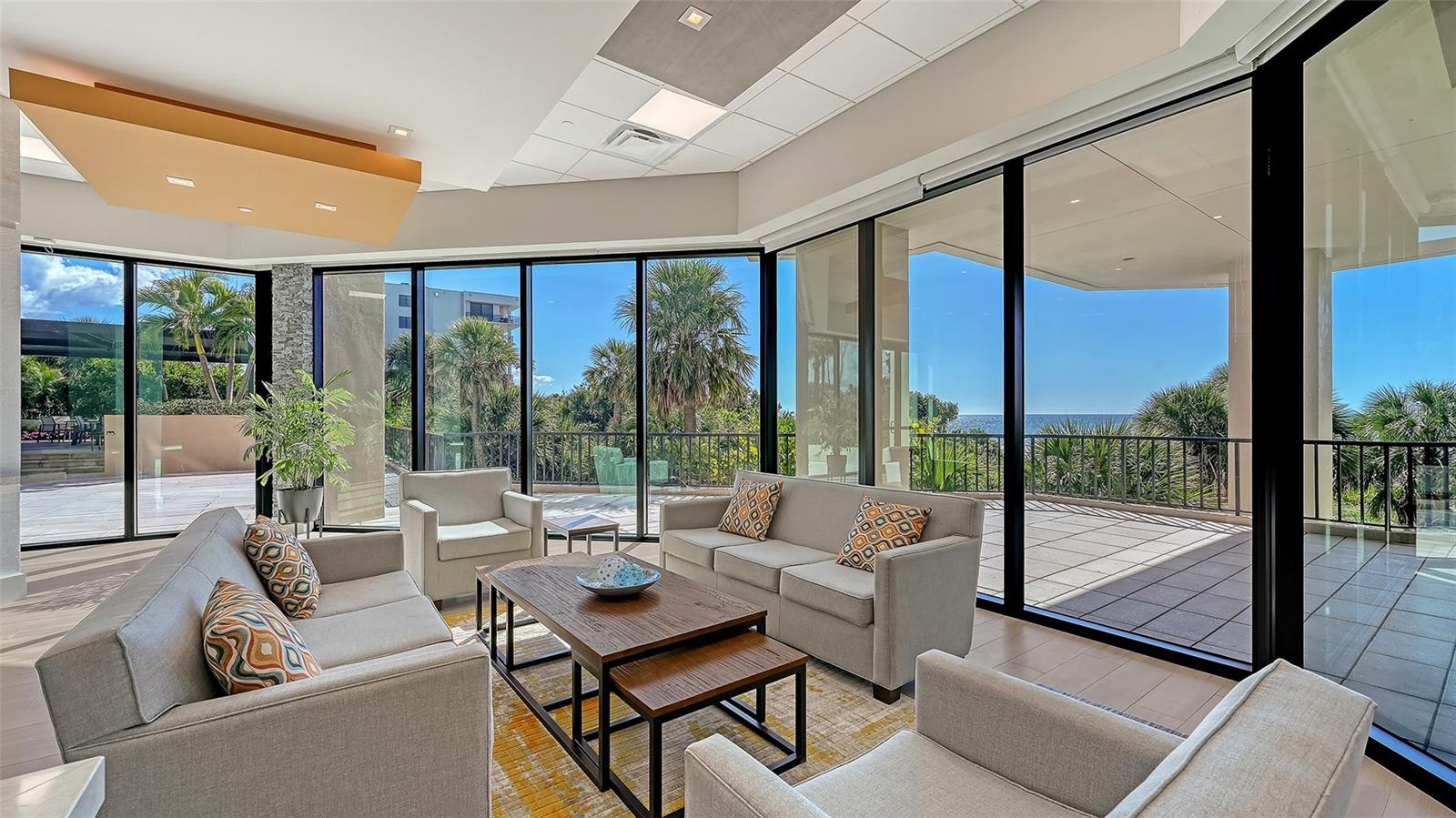 Image 40 of 42 For 1211 Gulf Of Mexico Drive 206