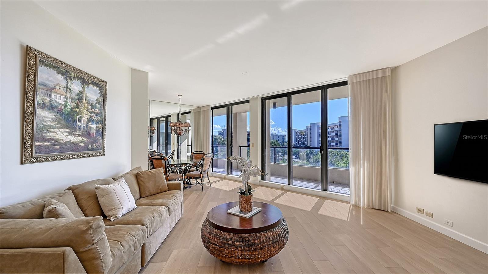 Image 5 of 42 For 1211 Gulf Of Mexico Drive 206