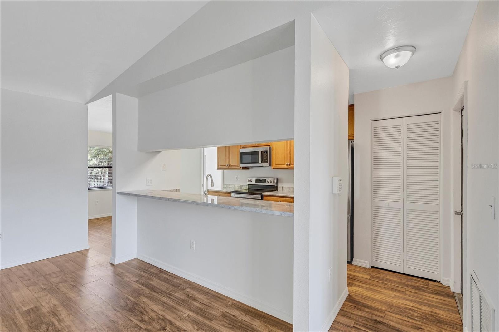 Image 23 of 56 For 5646 29th Street Circle E