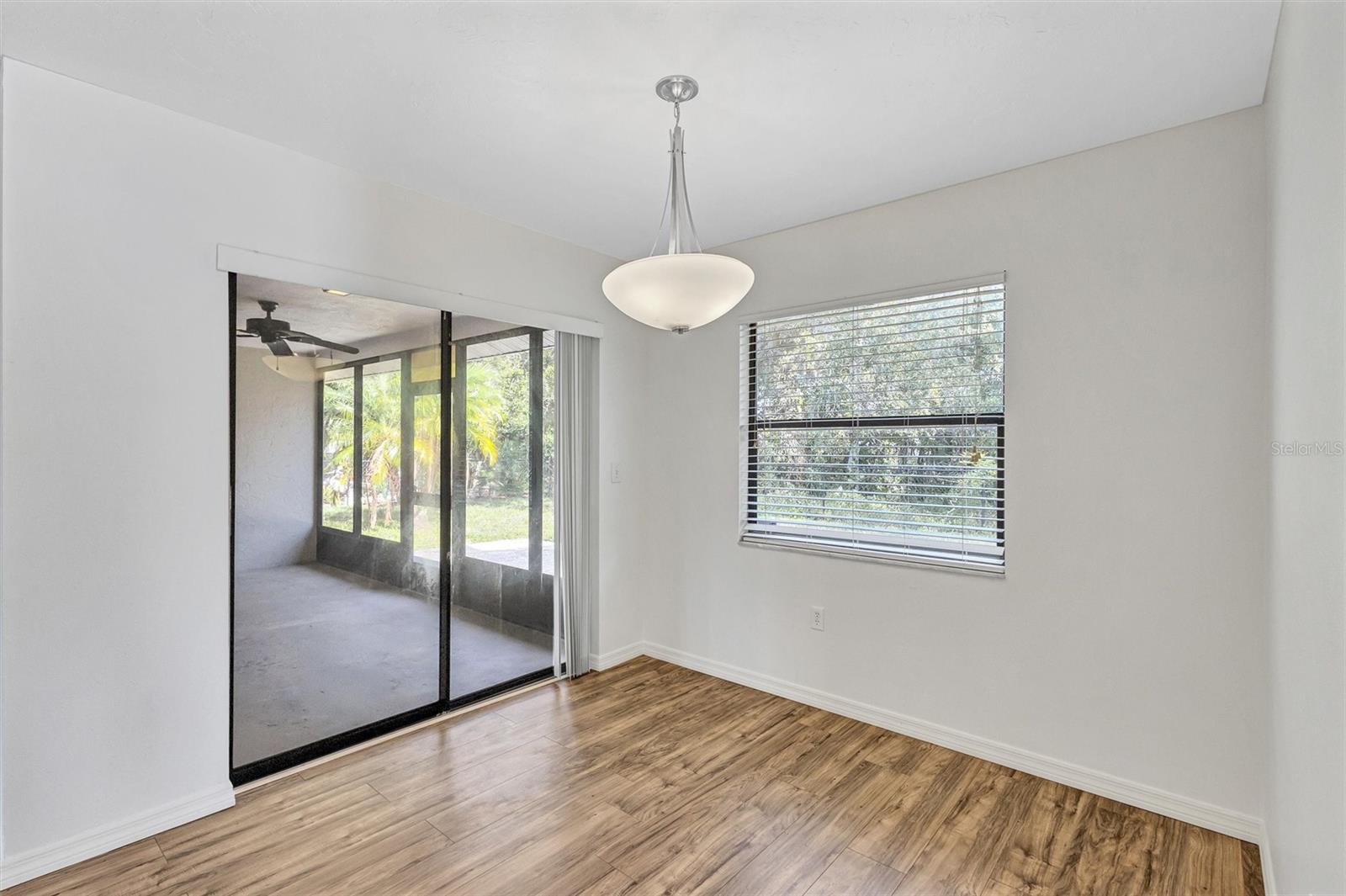 Image 28 of 56 For 5646 29th Street Circle E