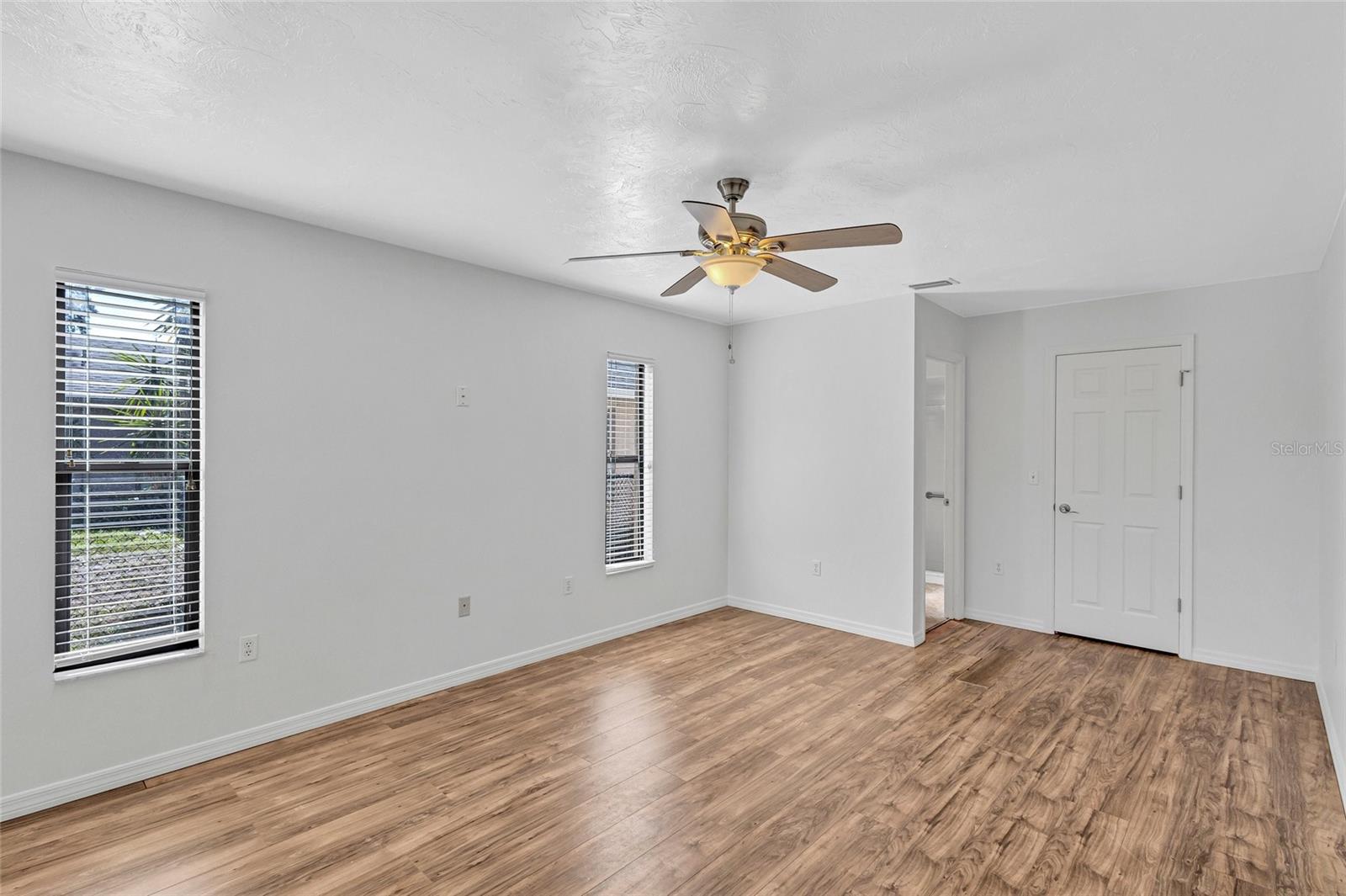 Image 32 of 56 For 5646 29th Street Circle E