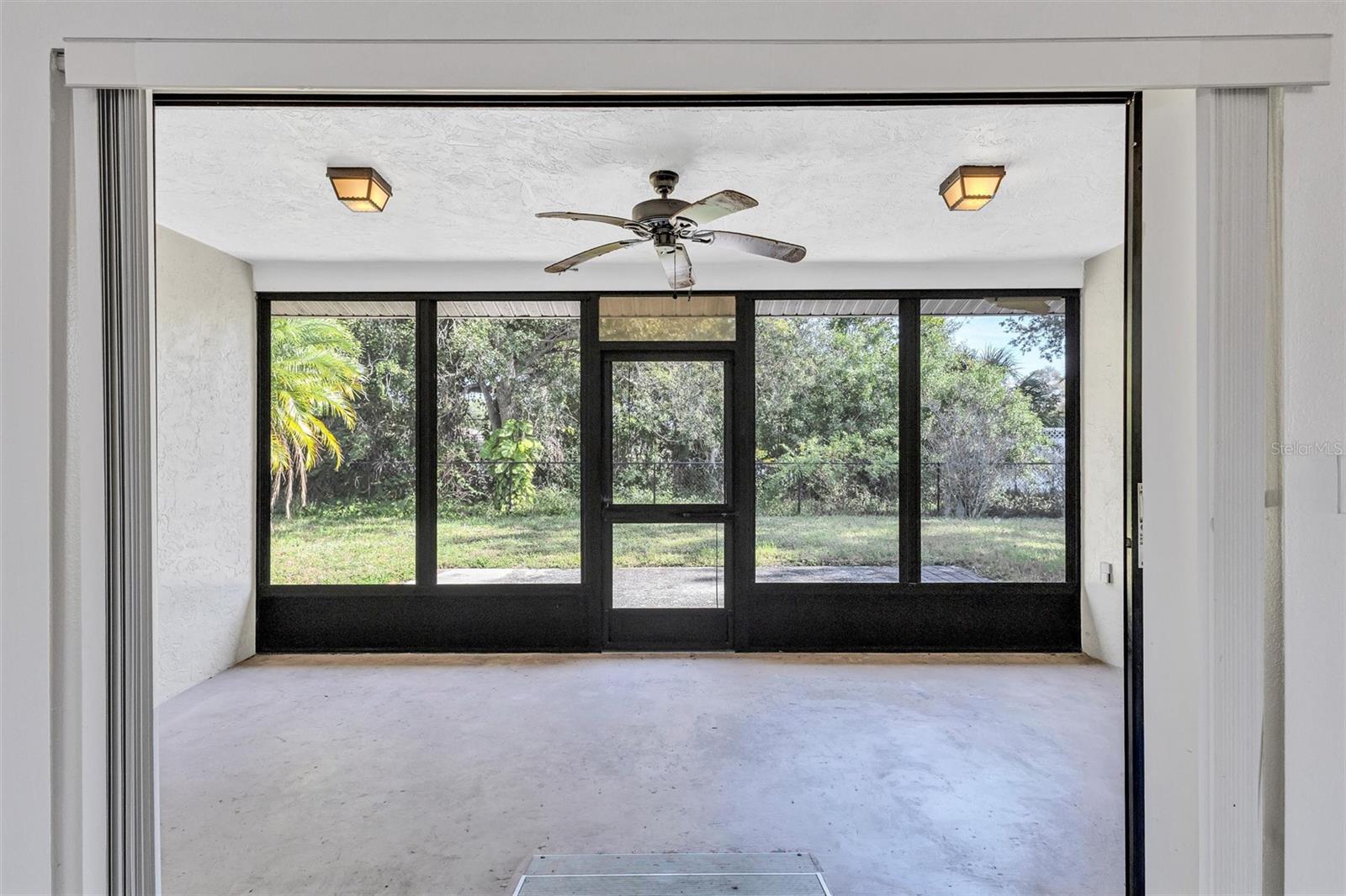 Image 43 of 56 For 5646 29th Street Circle E