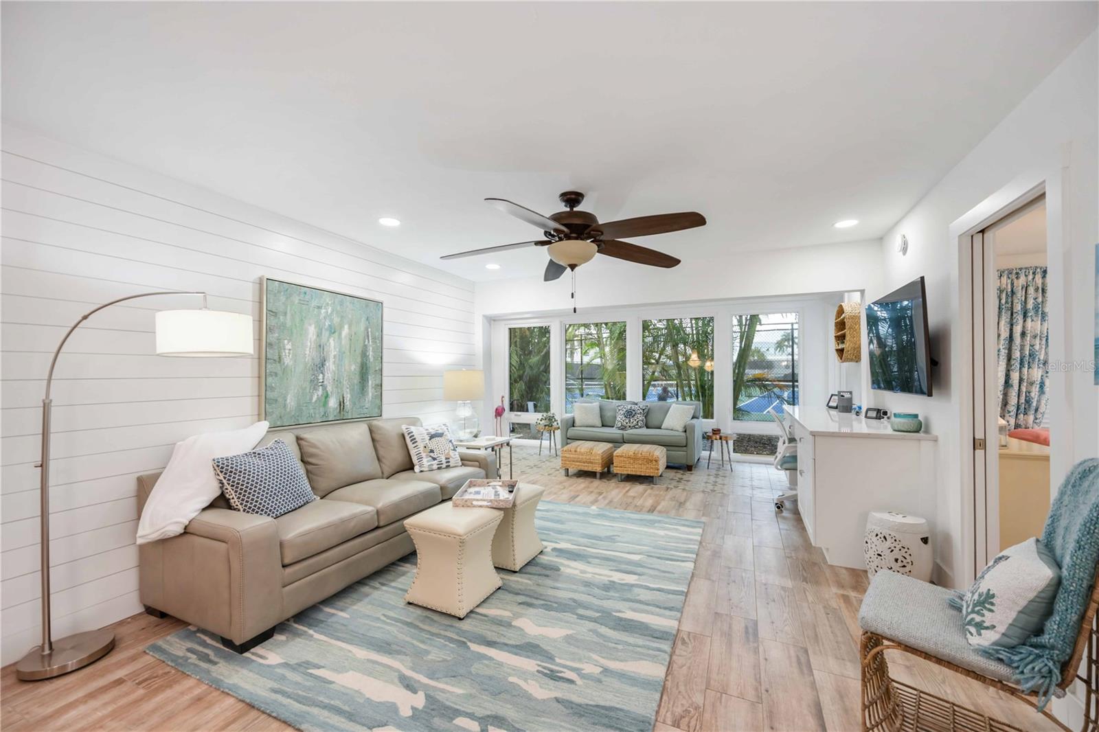 Image 3 of 69 For 1166 Peppertree Drive 112d