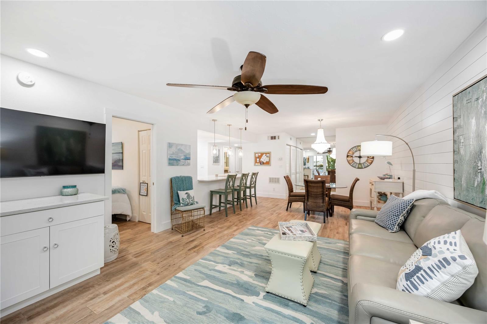 Image 6 of 69 For 1166 Peppertree Drive 112d