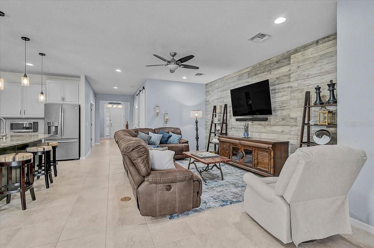 Image 11 of 45 For 7893 Peaceful Par Drive