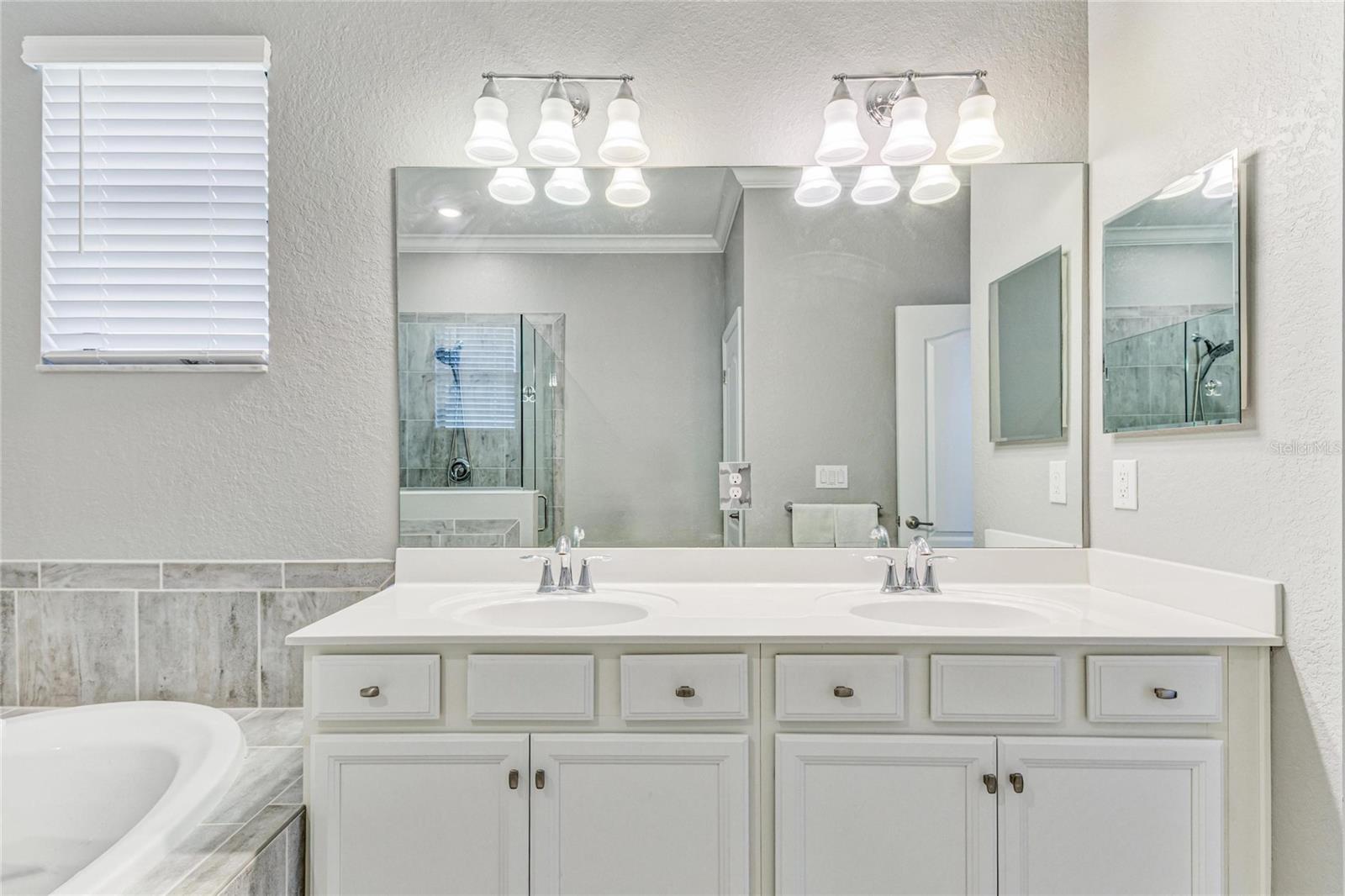 Image 21 of 40 For 17127 Blue Ridge Place