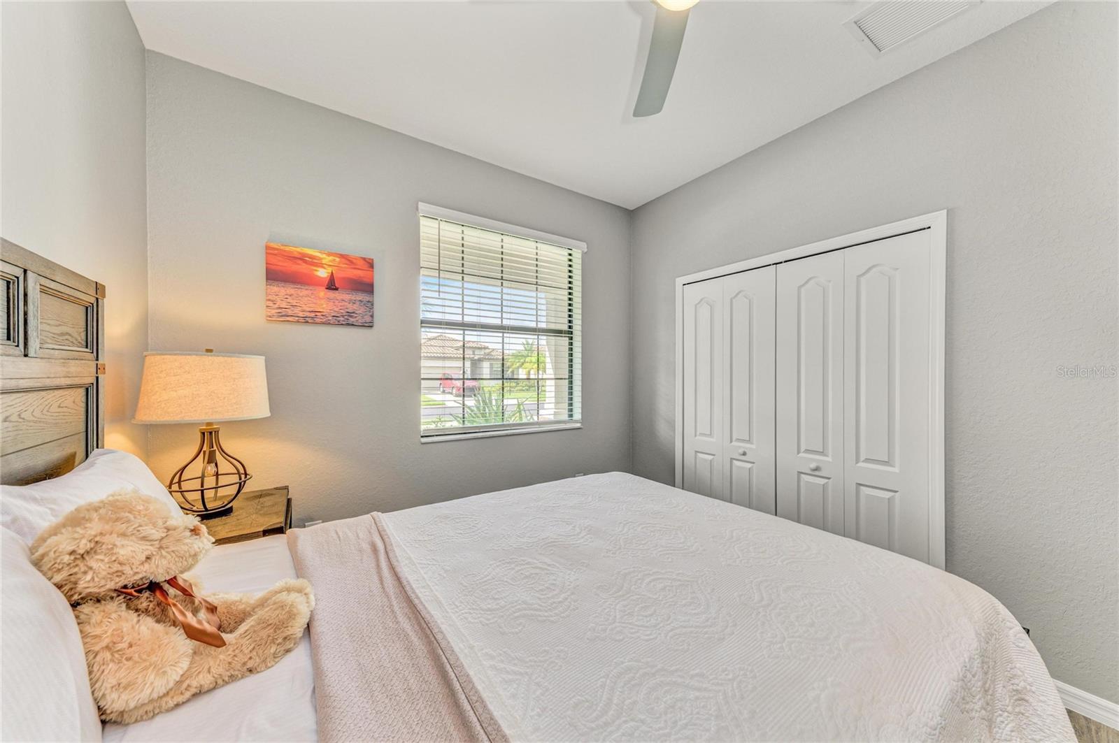 Image 23 of 40 For 17127 Blue Ridge Place