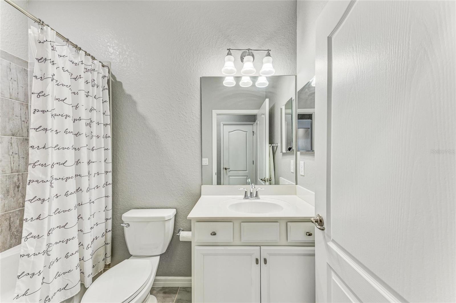 Image 25 of 40 For 17127 Blue Ridge Place