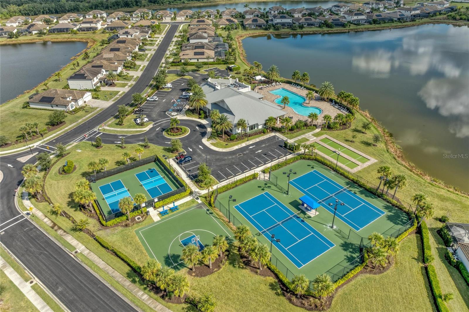 Image 38 of 40 For 17127 Blue Ridge Place