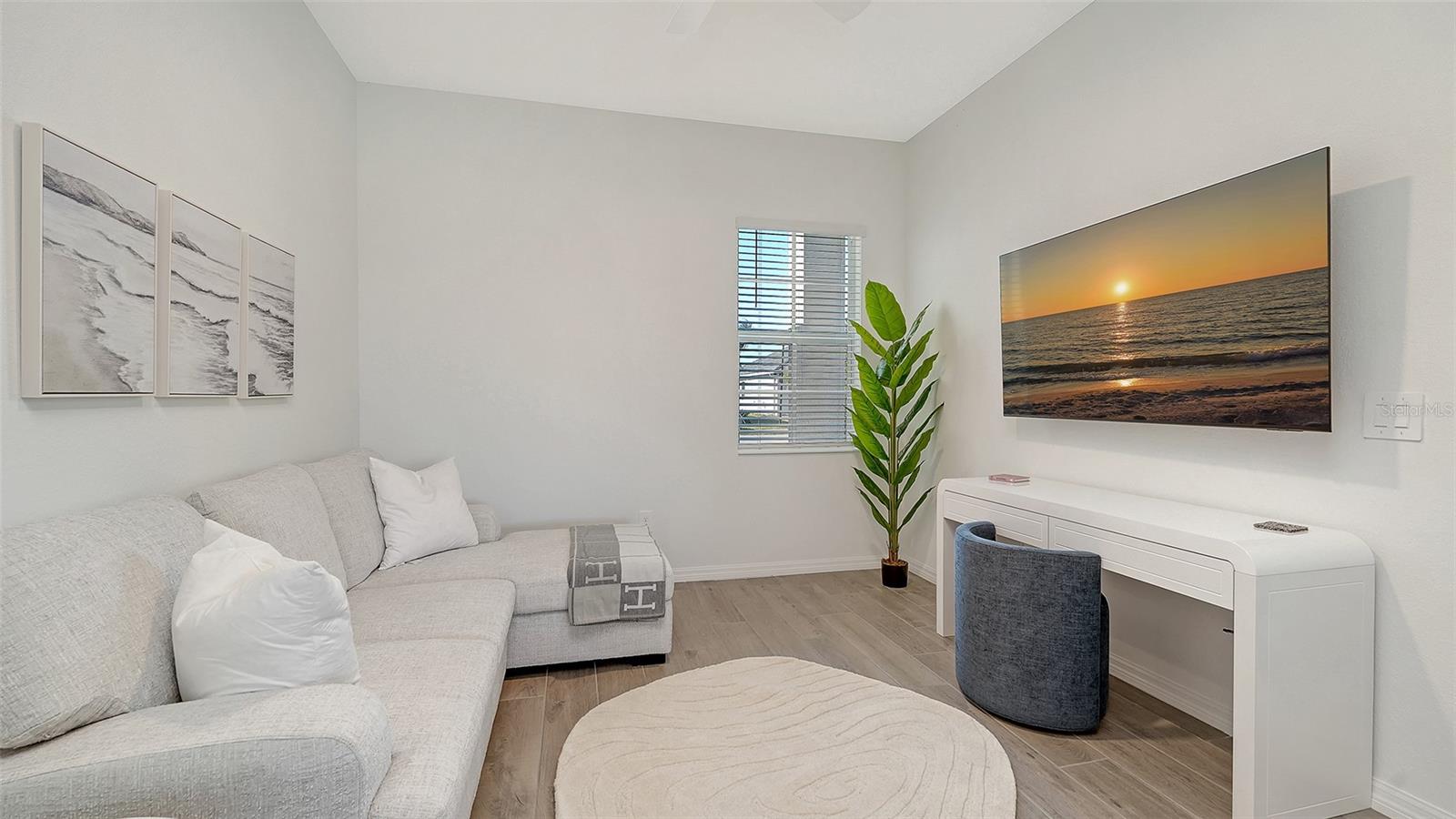 Image 18 of 91 For 17160 Albatross Road