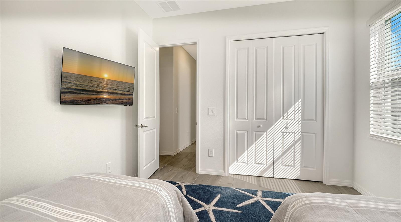 Image 26 of 91 For 17160 Albatross Road