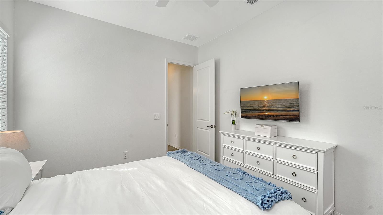 Image 30 of 91 For 17160 Albatross Road