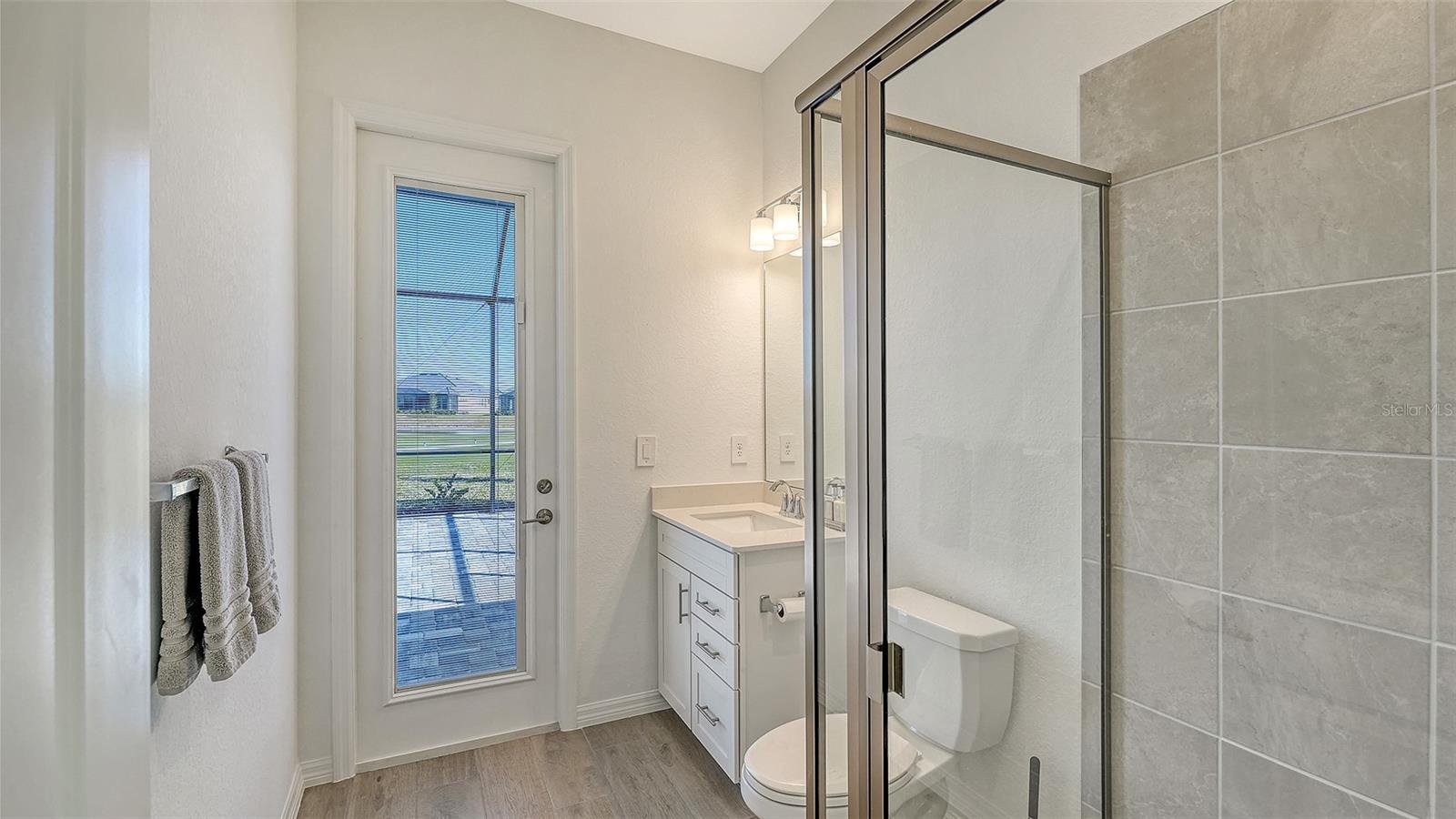 Image 31 of 91 For 17160 Albatross Road