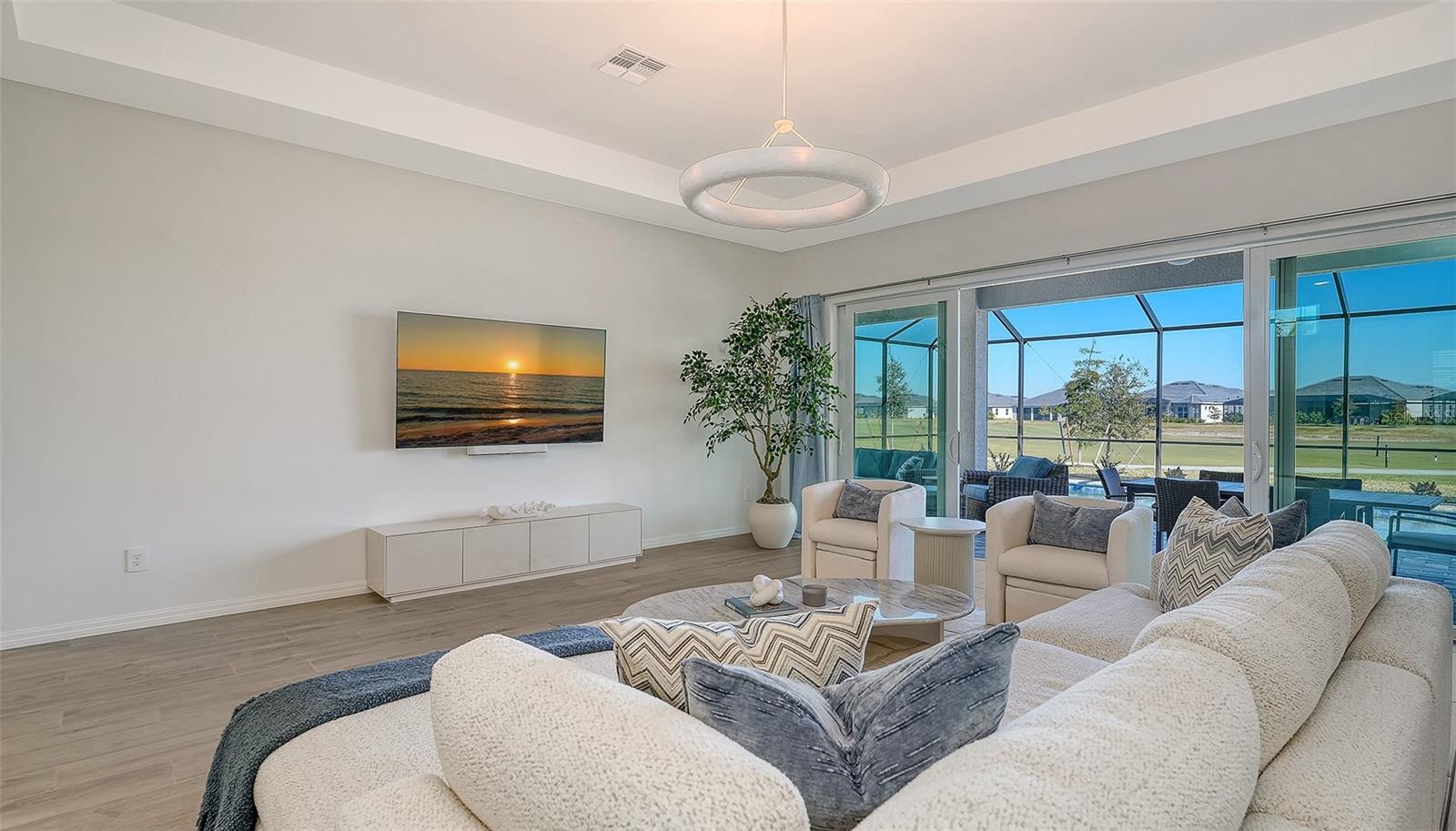 Image 7 of 91 For 17160 Albatross Road