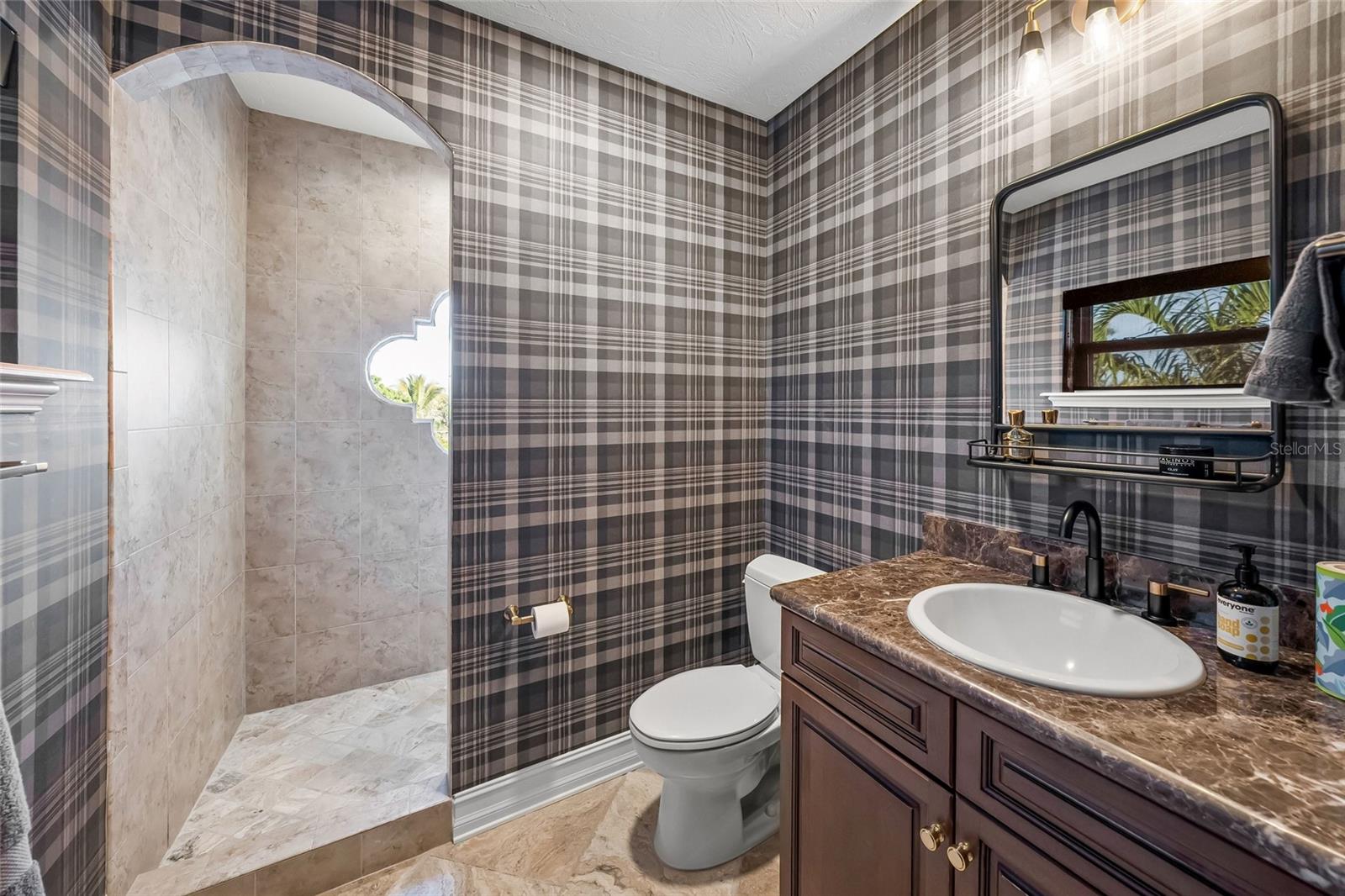 Image 34 of 81 For 1451 Rebecca Lane