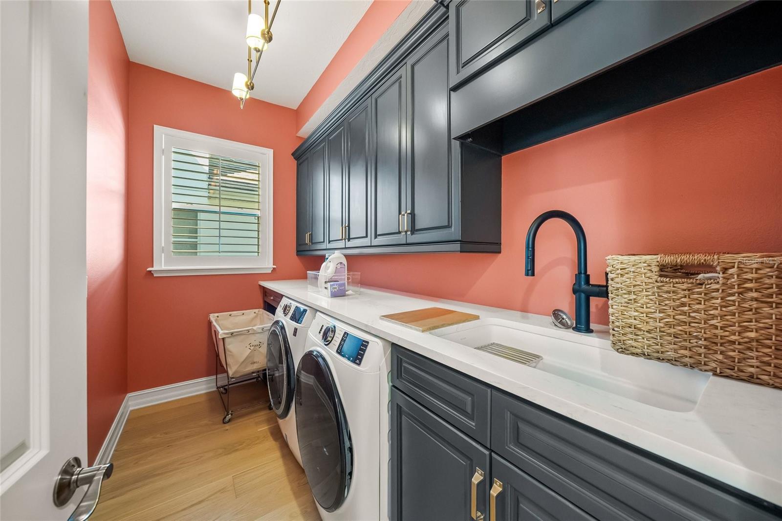 Image 43 of 81 For 1451 Rebecca Lane