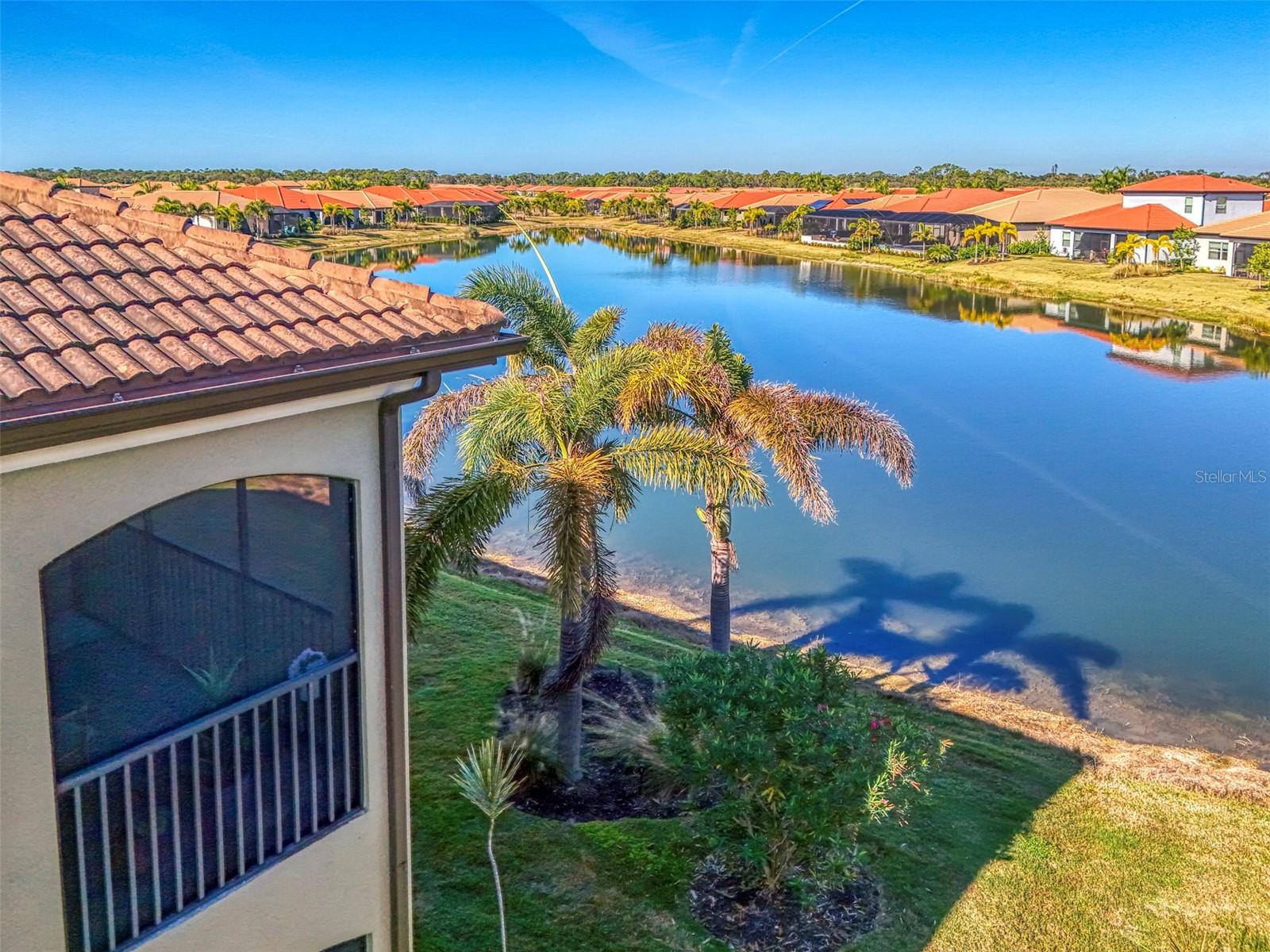 Image 50 of 91 For 113 Porta Vecchio Bend 202