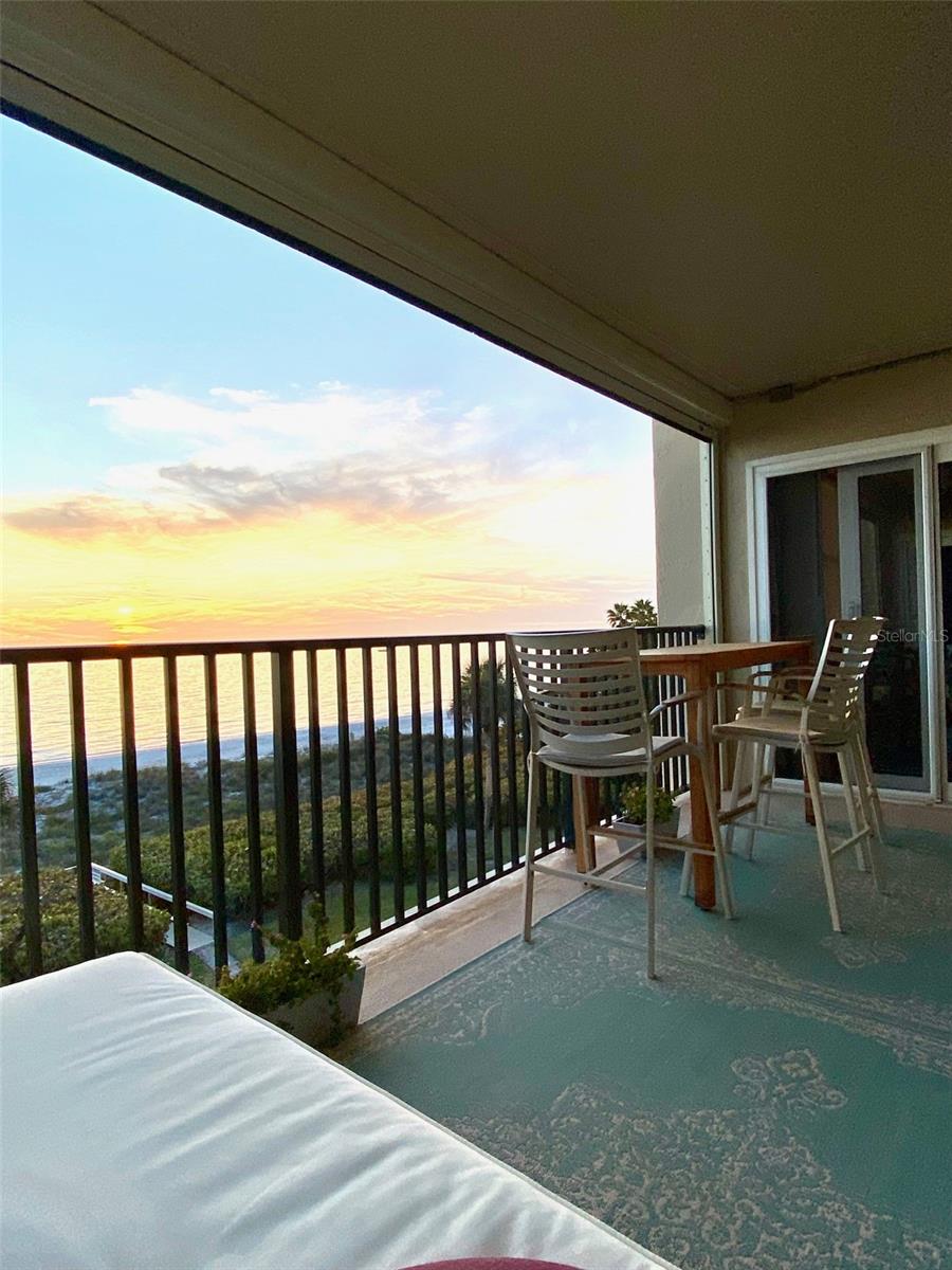 Image 2 of 20 For 2675 Gulf Of Mexico Drive 302