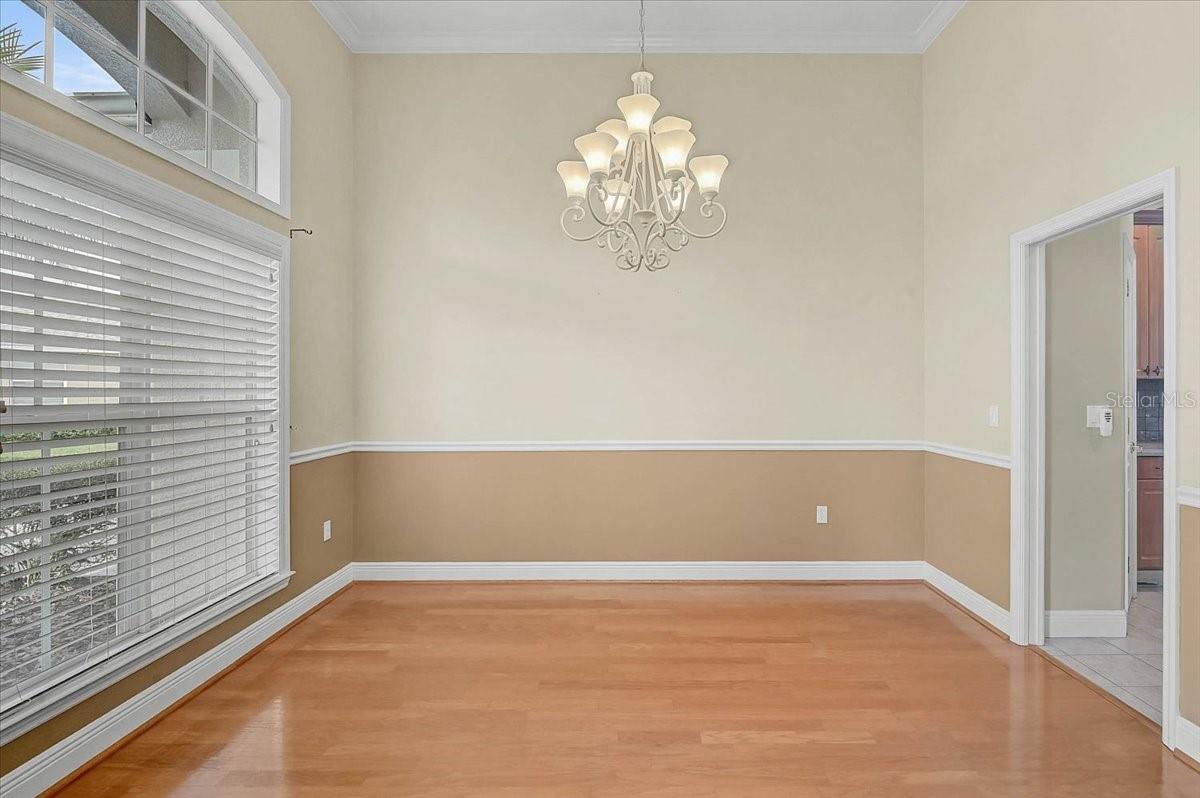 Image 11 of 50 For 14519 17th Avenue E