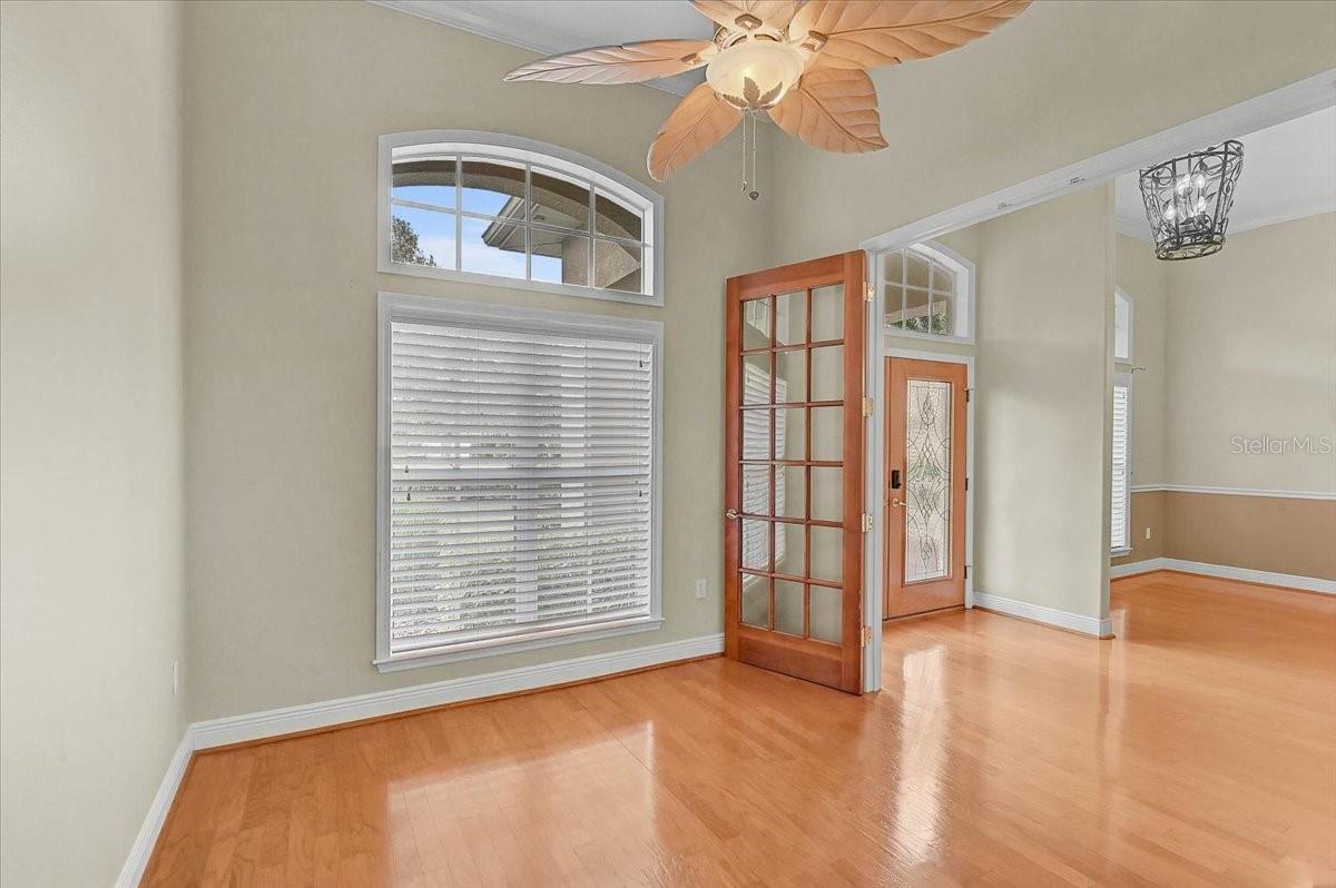 Image 12 of 50 For 14519 17th Avenue E