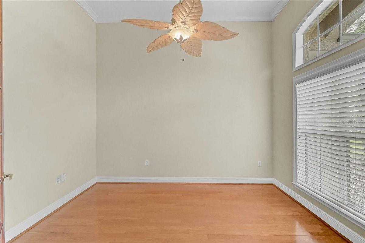 Image 13 of 50 For 14519 17th Avenue E