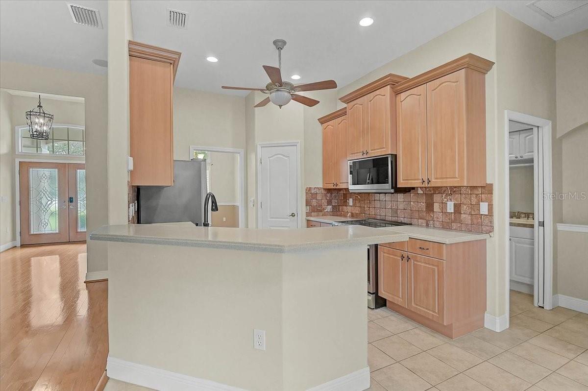 Image 15 of 50 For 14519 17th Avenue E