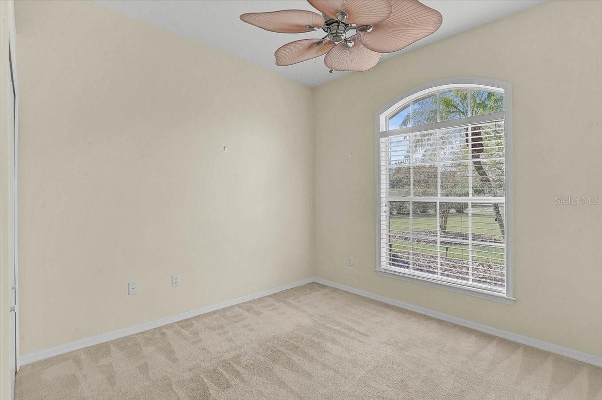 Image 32 of 50 For 14519 17th Avenue E