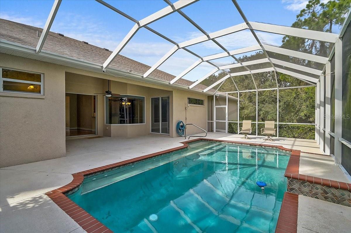 Image 37 of 50 For 14519 17th Avenue E