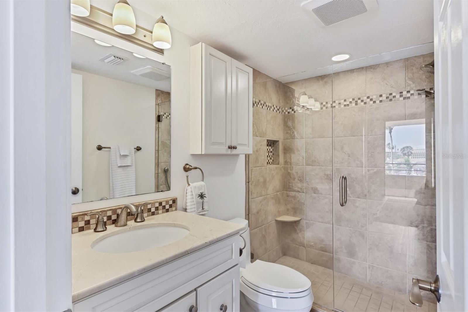 Image 21 of 47 For 5300 Ocean Boulevard 202