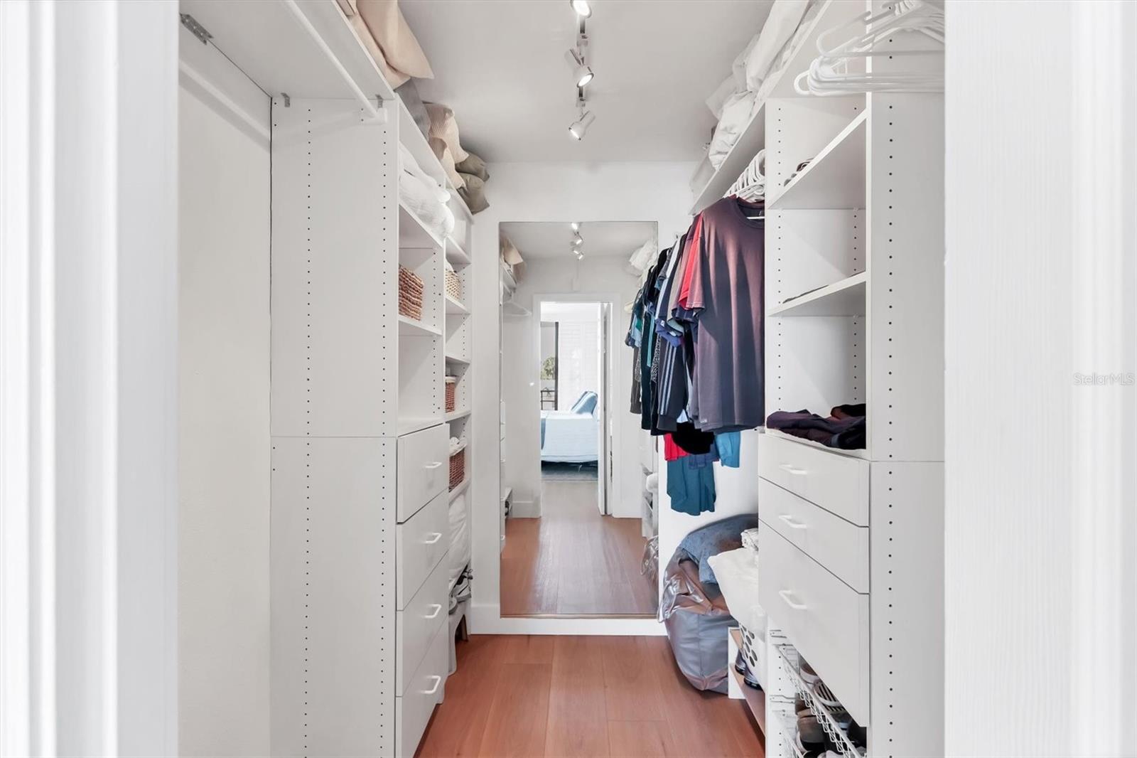 Image 22 of 47 For 5300 Ocean Boulevard 202