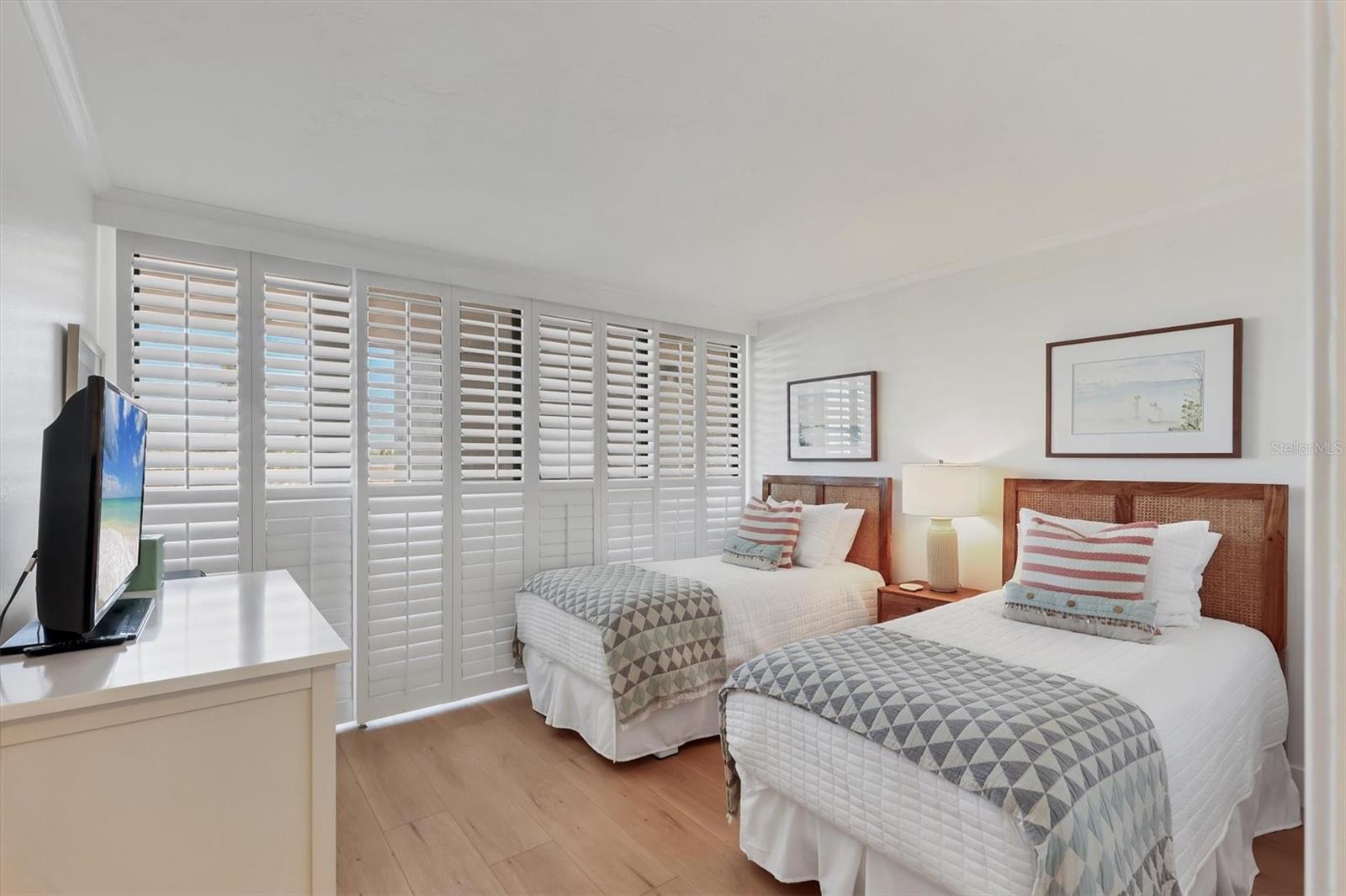 Image 23 of 47 For 5300 Ocean Boulevard 202