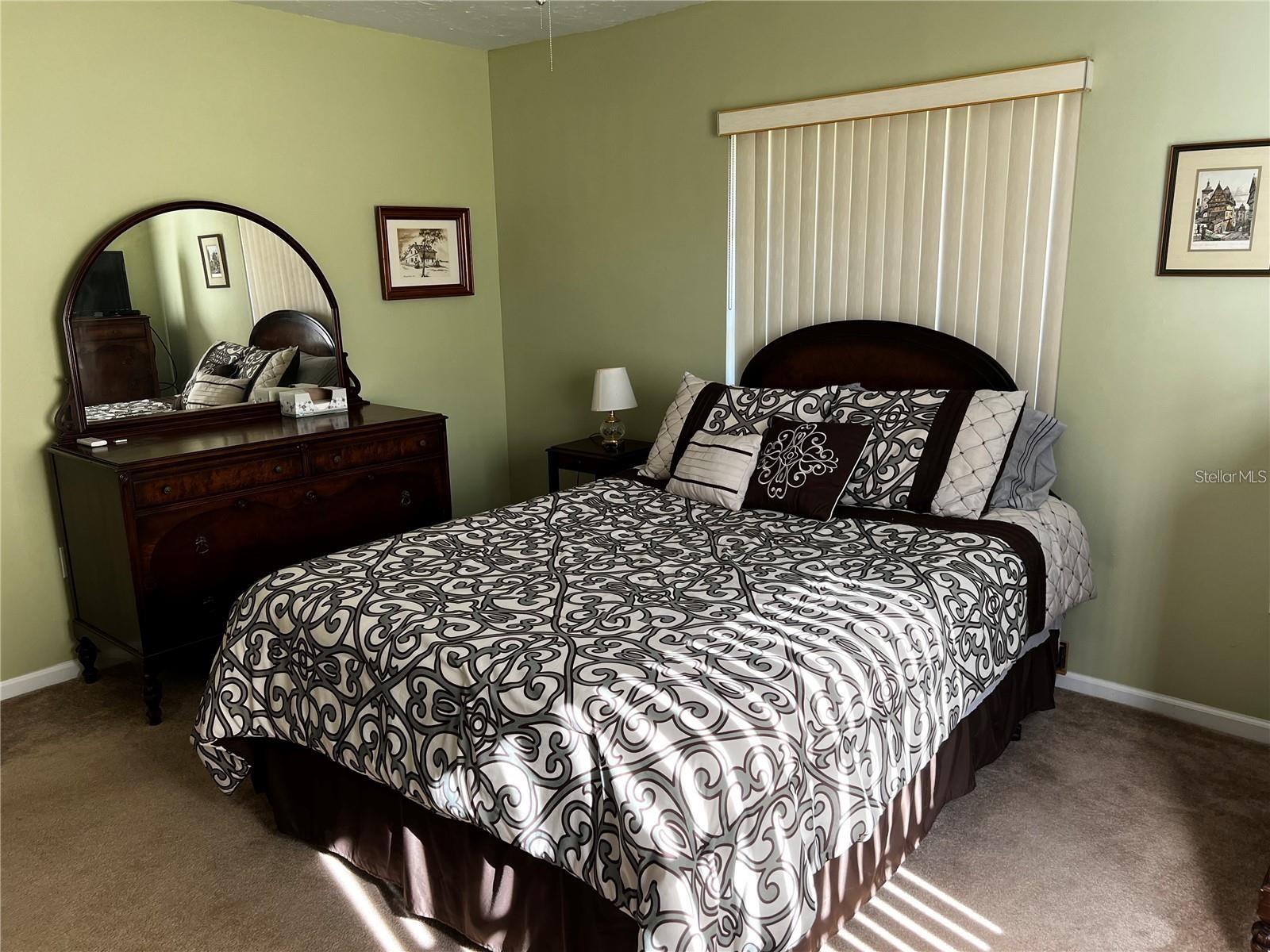 Image 28 of 31 For 5581 Golf Pointe Drive