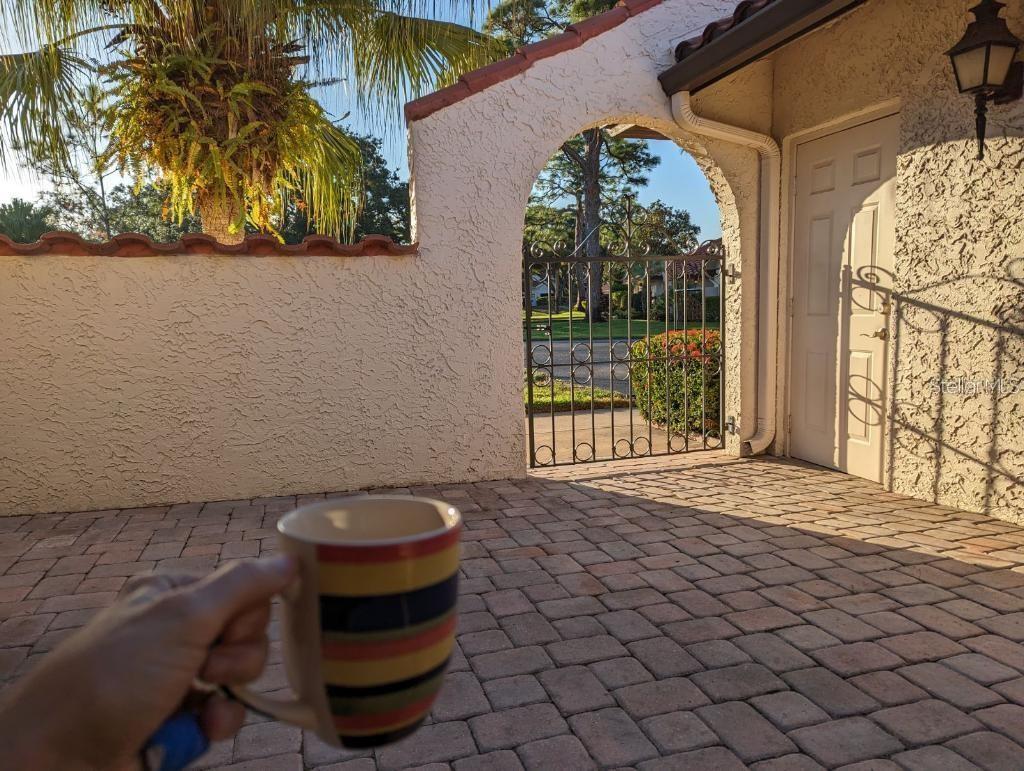 Image 4 of 31 For 5581 Golf Pointe Drive