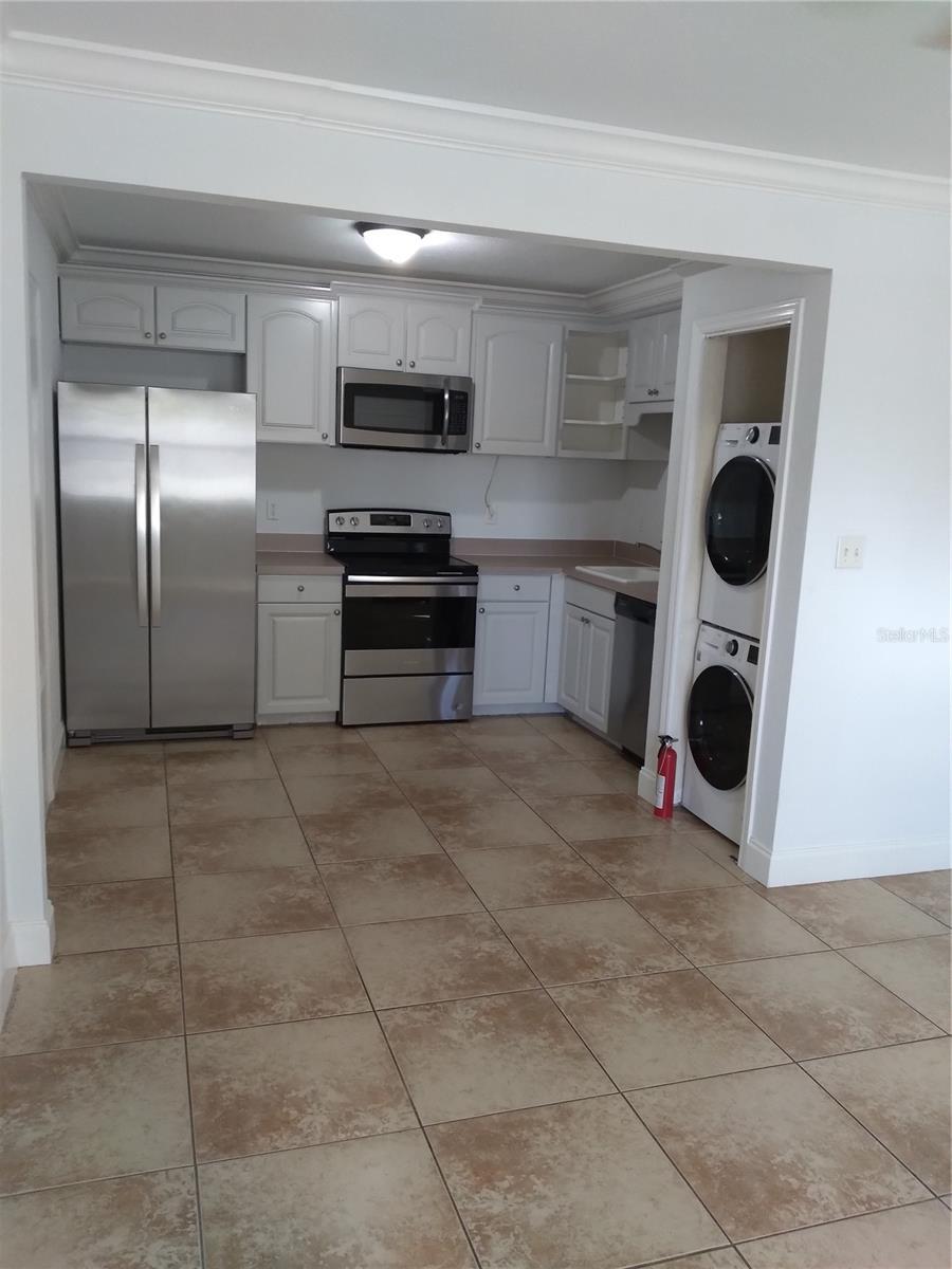 Image 11 of 24 For 2525 Bahia Vista Street