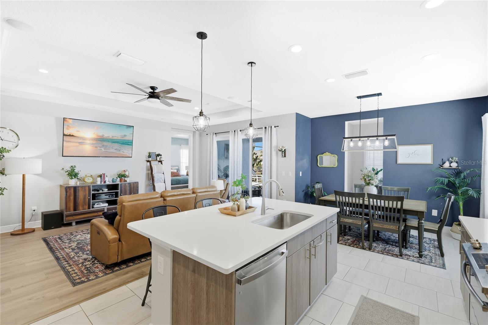 Image 12 of 49 For 3911 Woodmont Drive