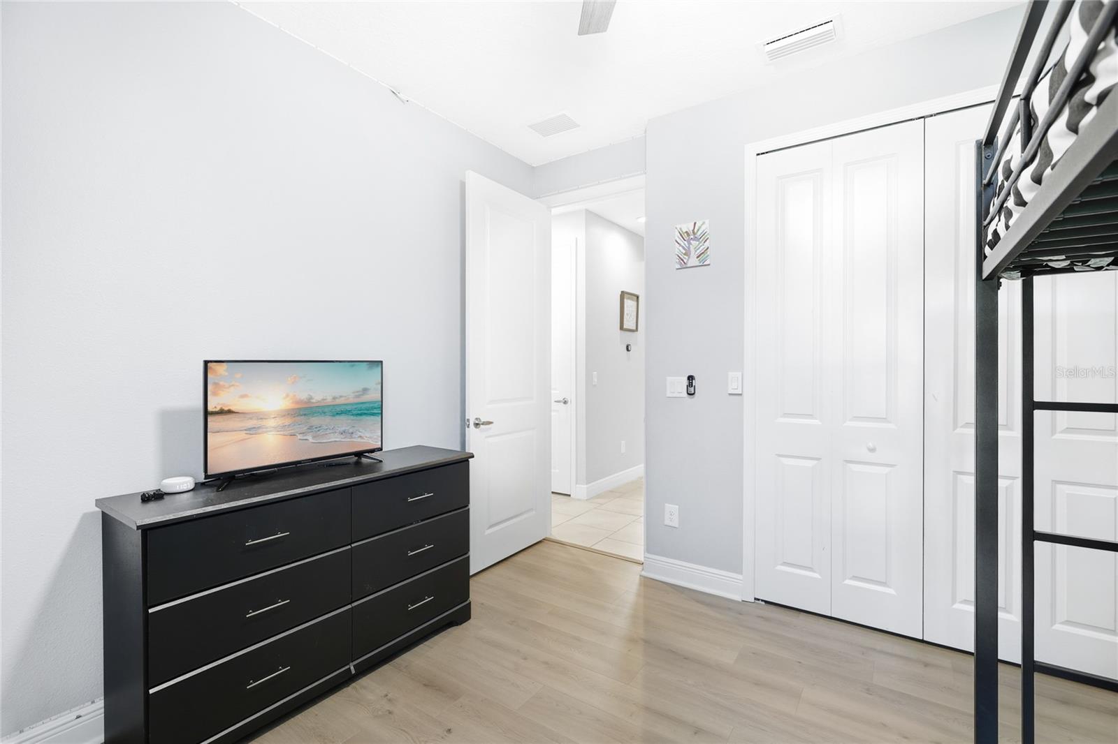 Image 20 of 49 For 3911 Woodmont Drive