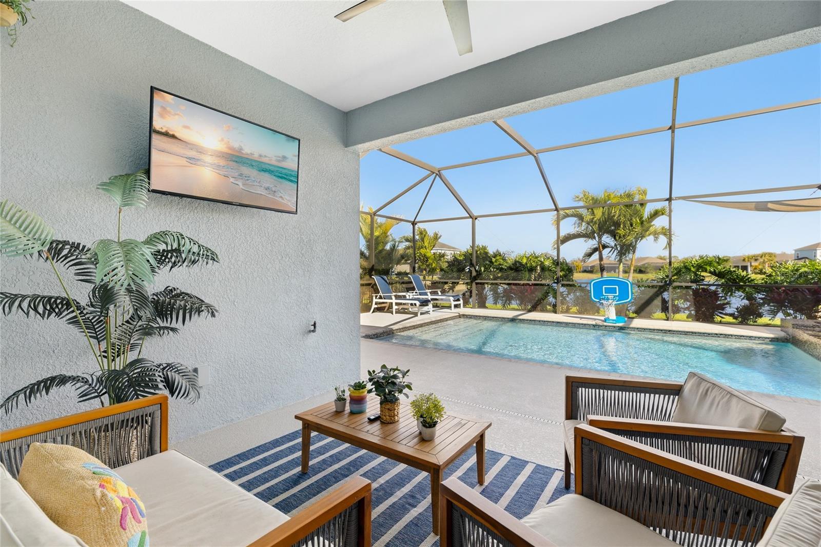 Image 25 of 49 For 3911 Woodmont Drive