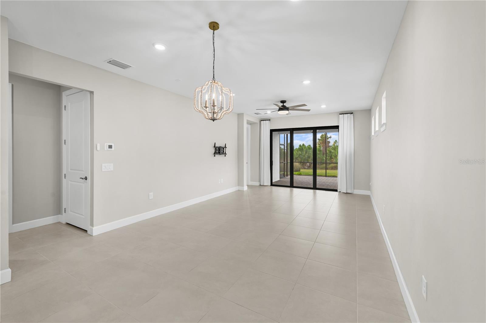 Image 18 of 68 For 6237 Fish Eagle Court