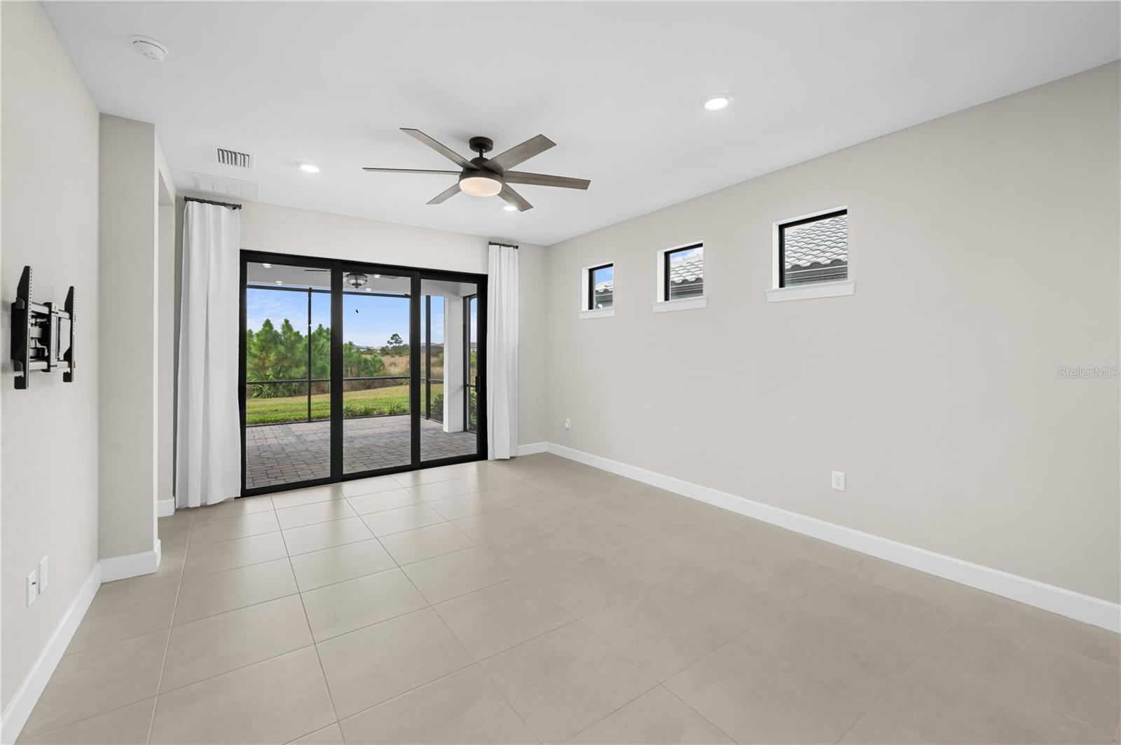 Image 19 of 68 For 6237 Fish Eagle Court