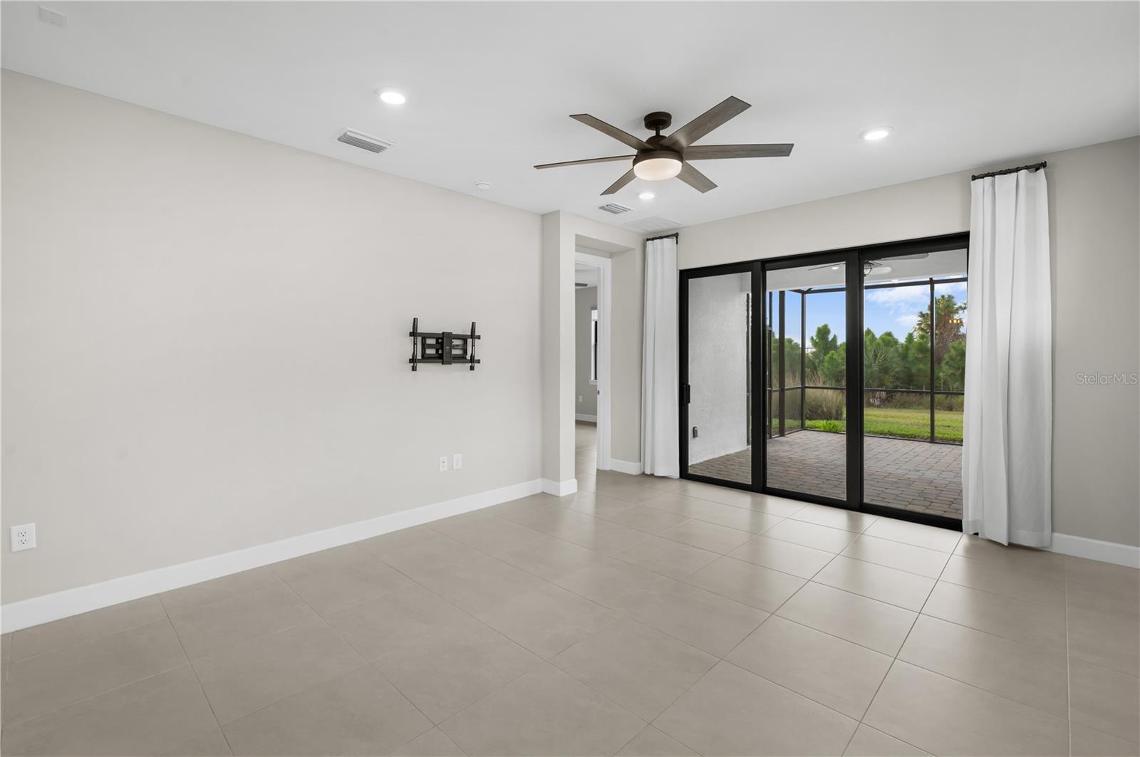 Image 20 of 68 For 6237 Fish Eagle Court