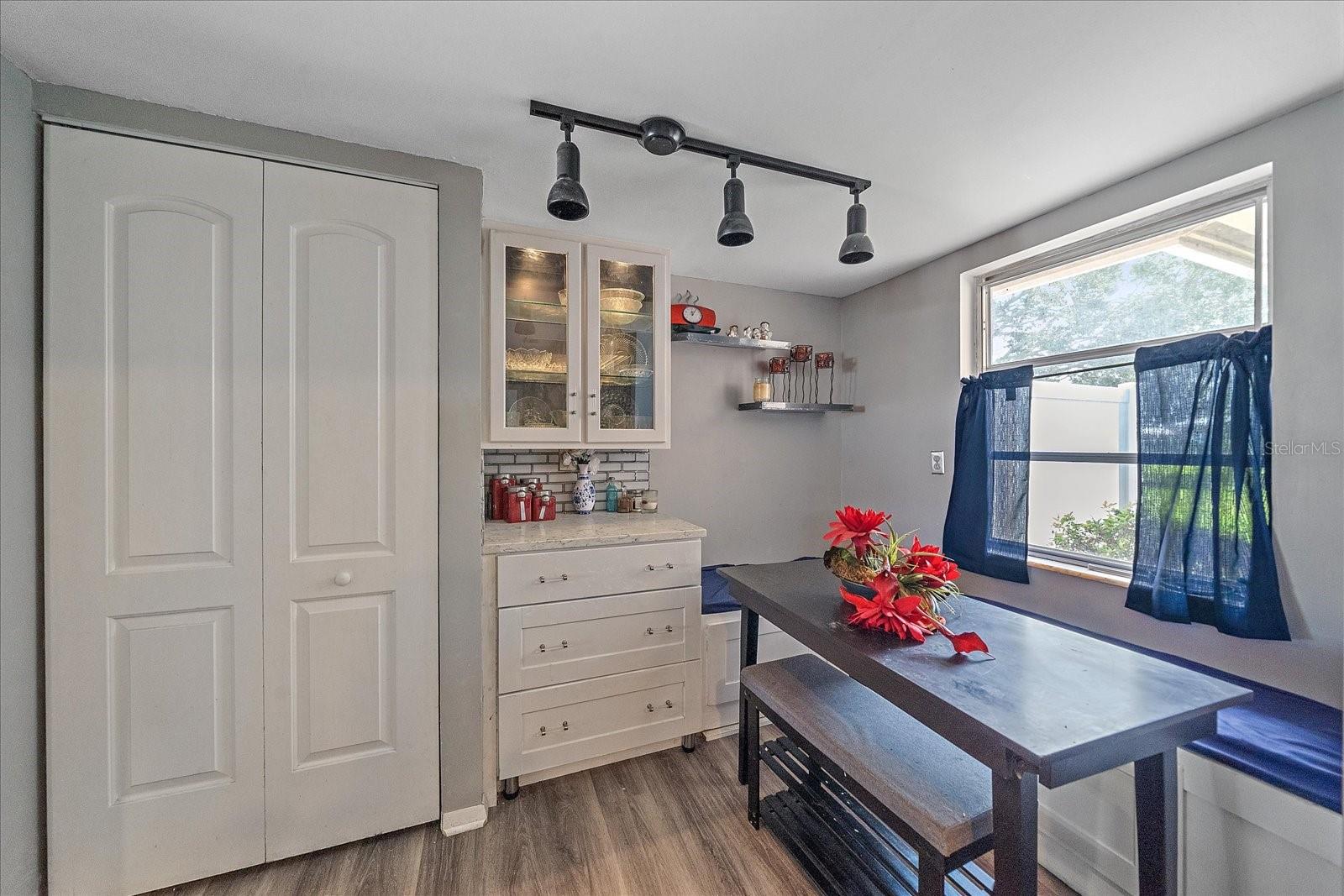 Image 12 of 35 For 3286 Brunswick Lane 704