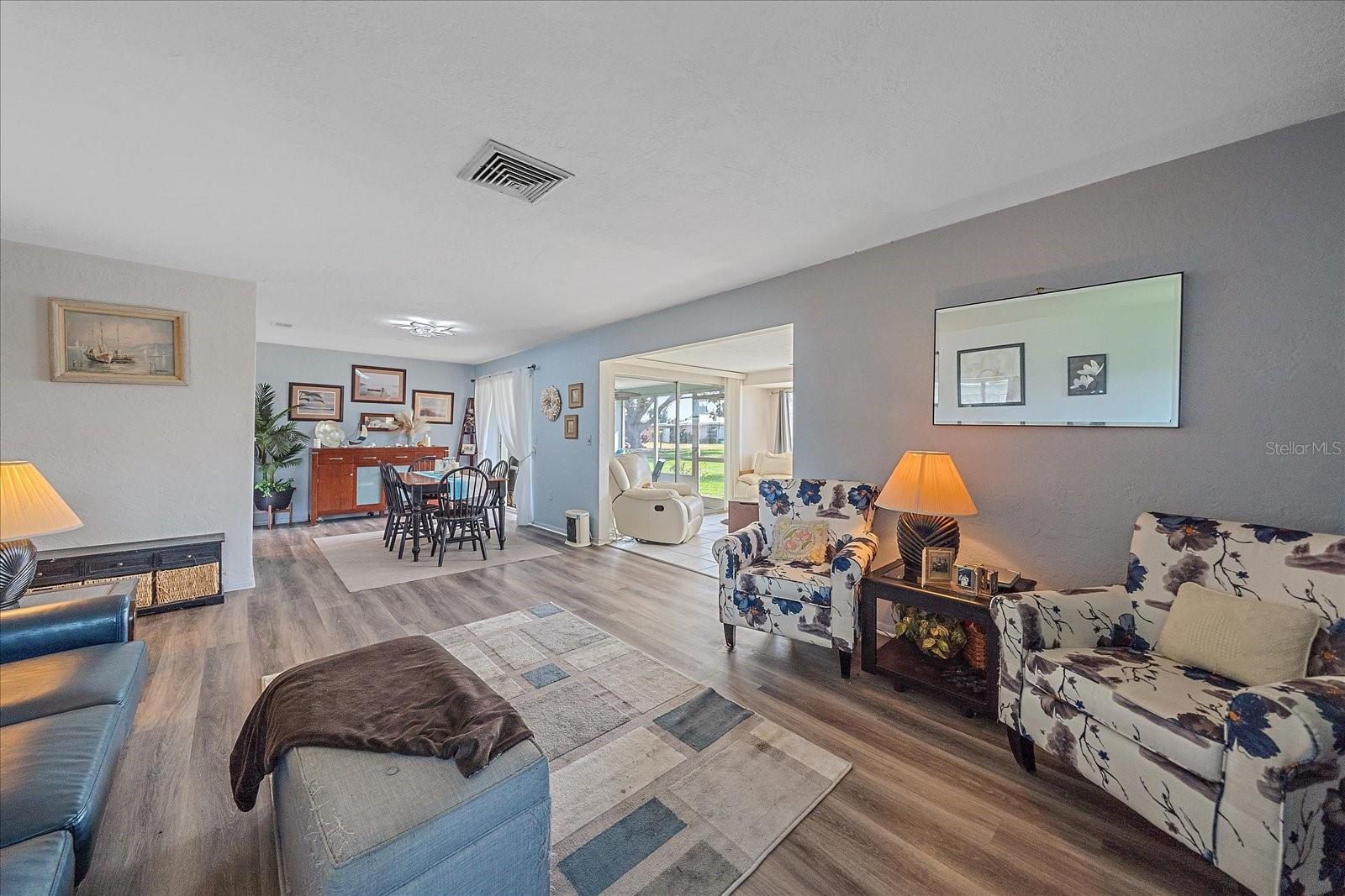 Image 5 of 35 For 3286 Brunswick Lane 704