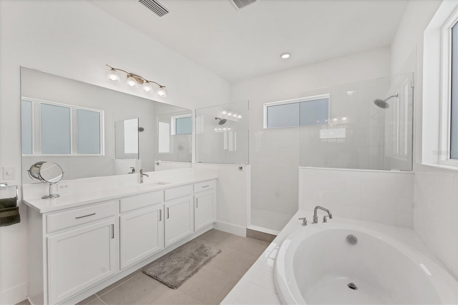 Image 31 of 55 For 6028 Red Mangrove Lane