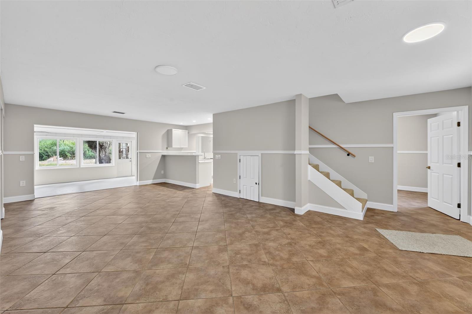 Image 19 of 45 For 4570 Hidden River Road