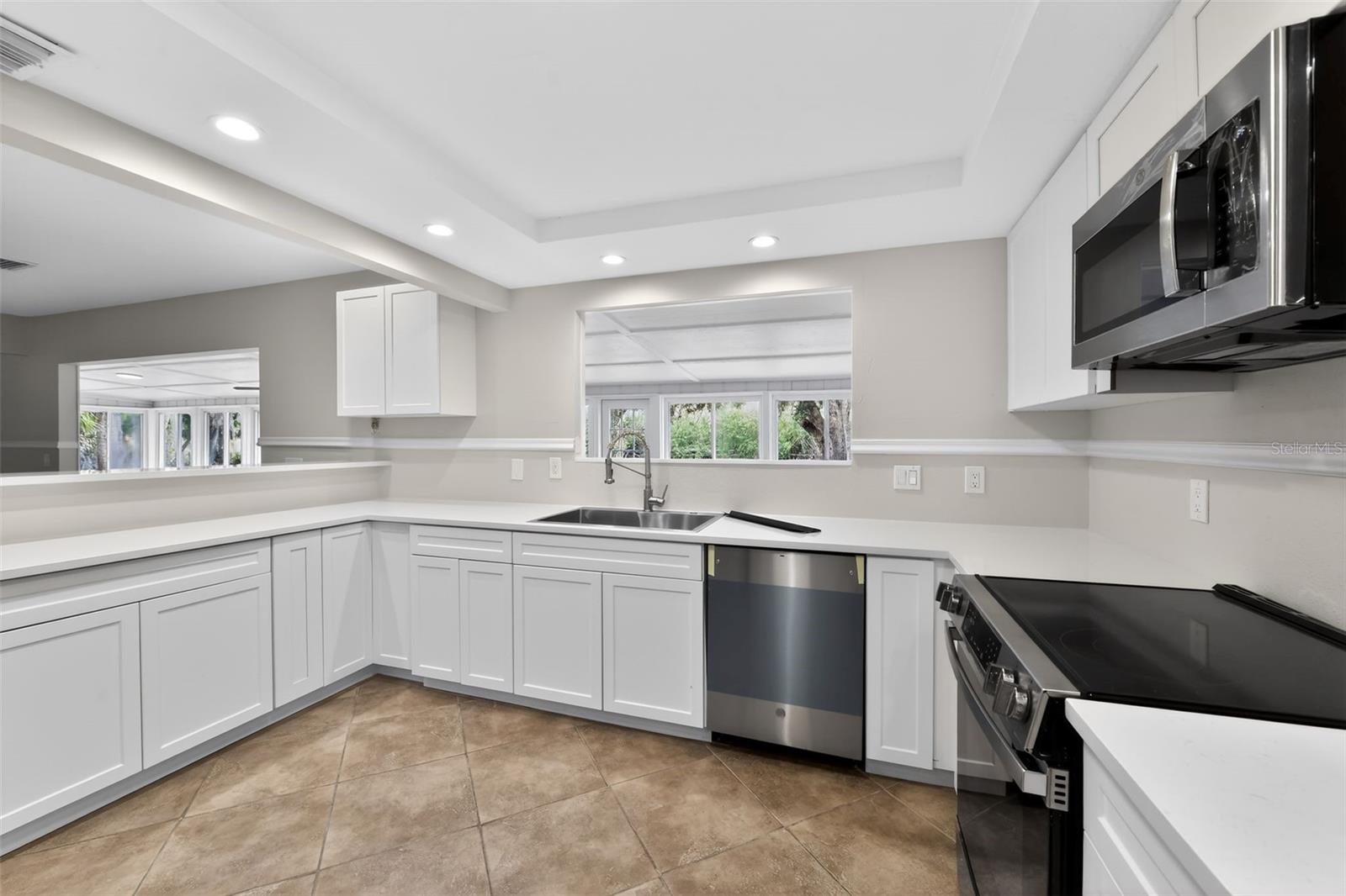 Image 30 of 45 For 4570 Hidden River Road