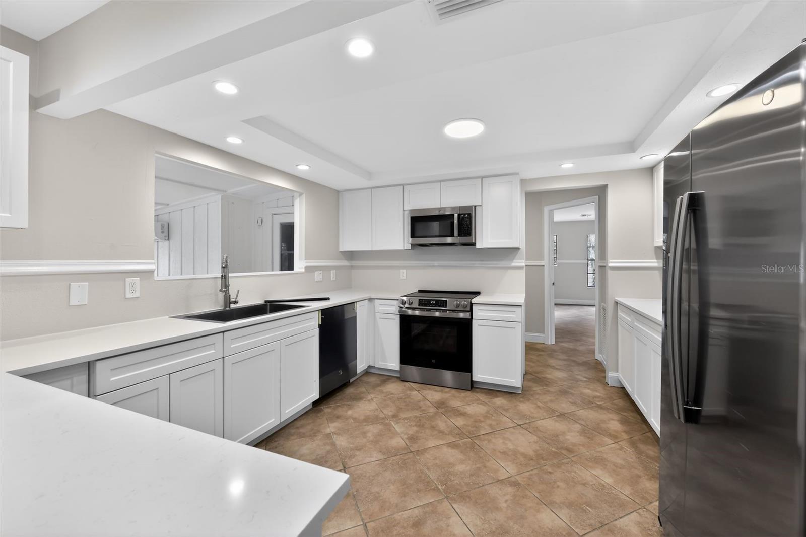 Image 31 of 45 For 4570 Hidden River Road