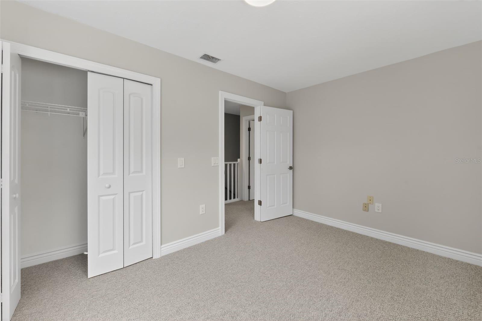 Image 35 of 45 For 4570 Hidden River Road