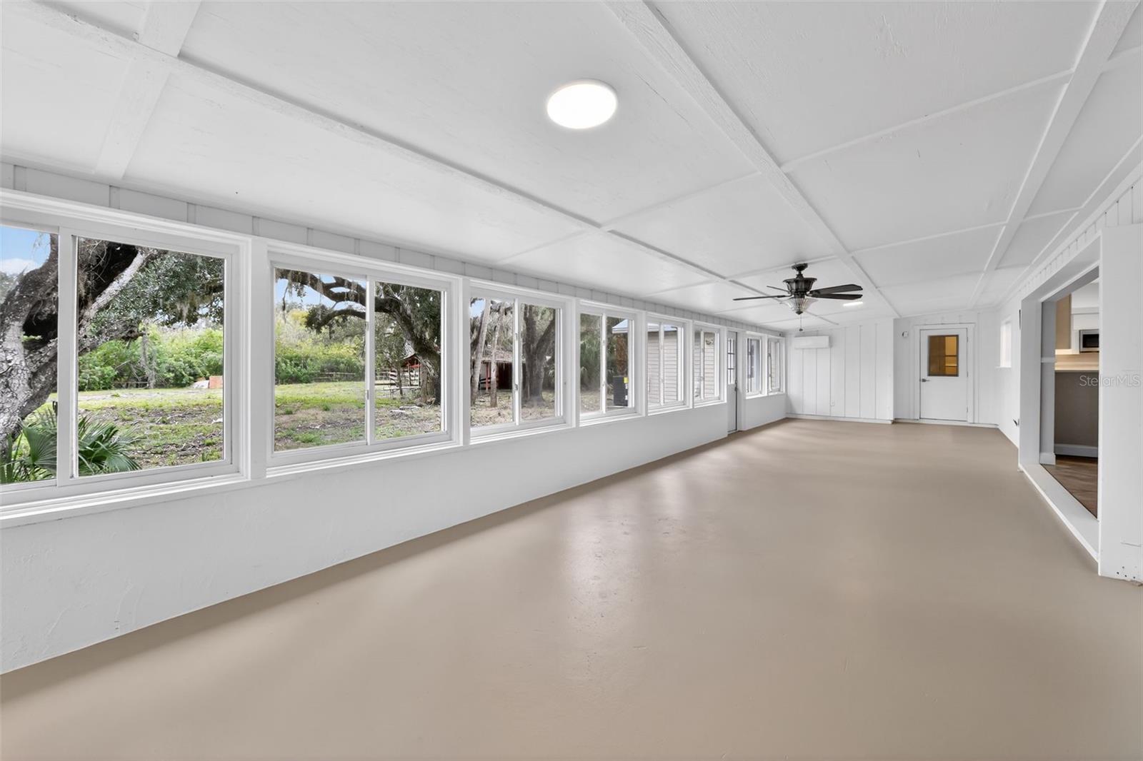 Image 43 of 45 For 4570 Hidden River Road